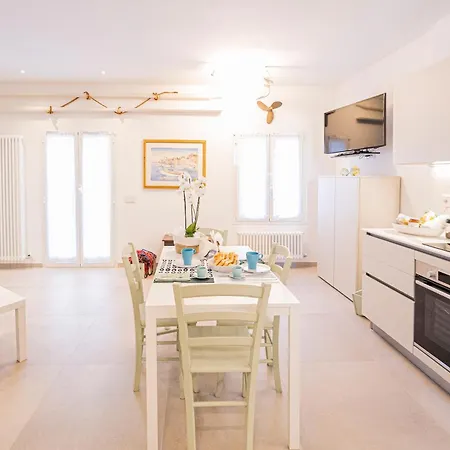 La Casetta Del Bistromare Апартаменты Сестри-Леванте
